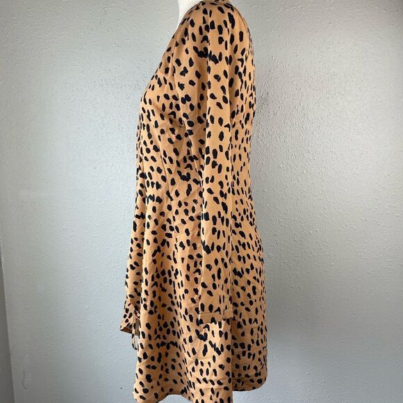 NWT BooHoo Dalmatian Print Wrap Size 6 - Picture 3 of 9